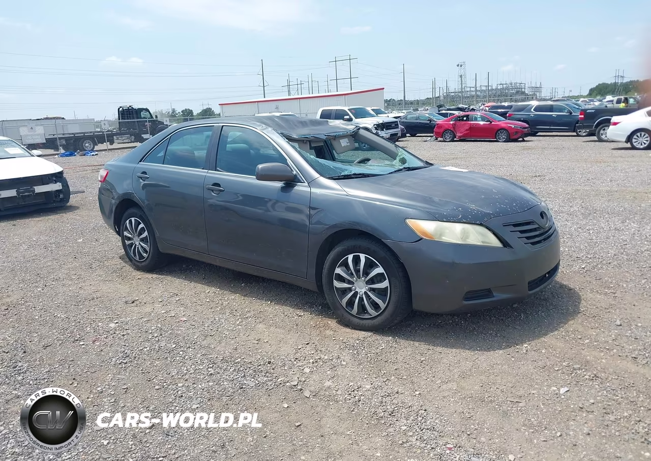 2009 Toyota Camry Le – zdjęcie 1 z 17