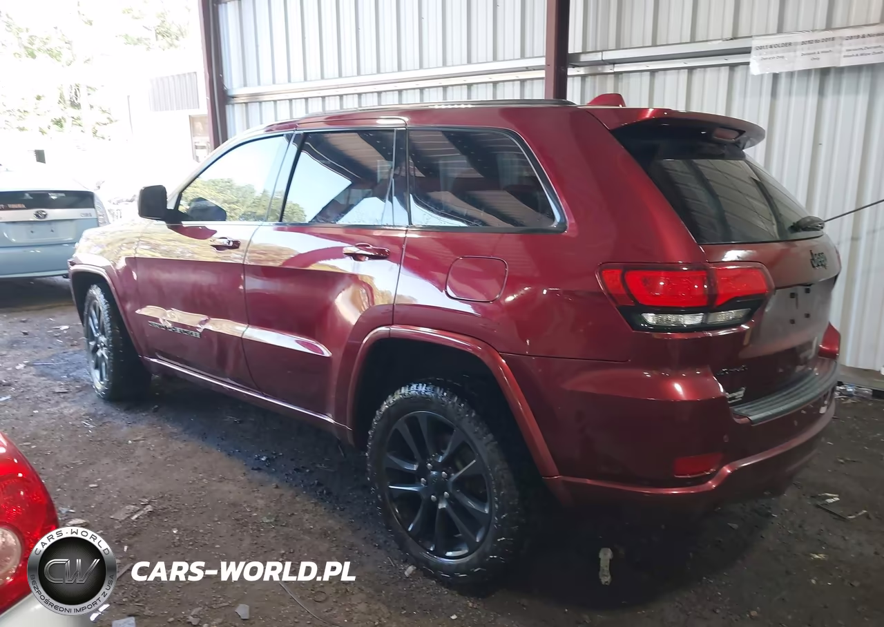 2019 Jeep Grand Cherokee Altitude 4X4 VIN:1C4RJFAG9KC533954 - 3
