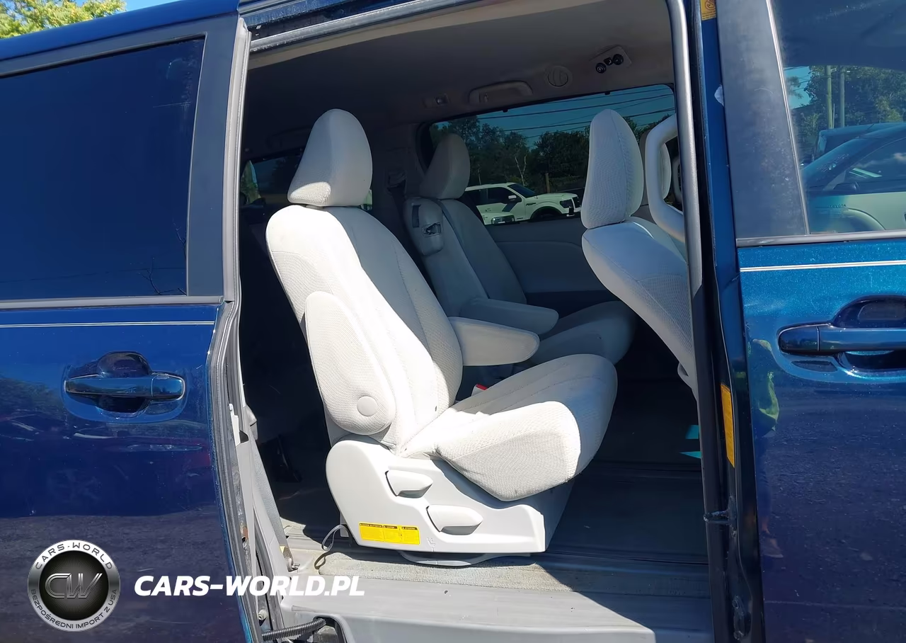2012 Toyota Sienna Le V6 8 Passenger VIN:5TDKK3DC8CS220870 - 8