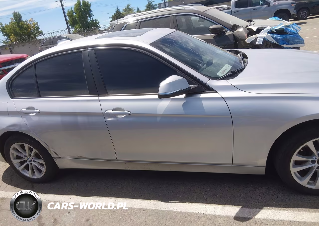 2017 BMW 320I xDrive VIN:WBA8A3C57HK691291 - 13
