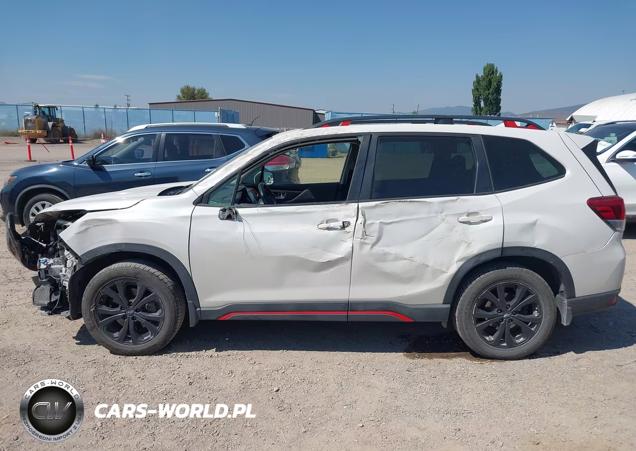 2020 Subaru Forester Sport VIN:JF2SKARC7LH593935 - 15