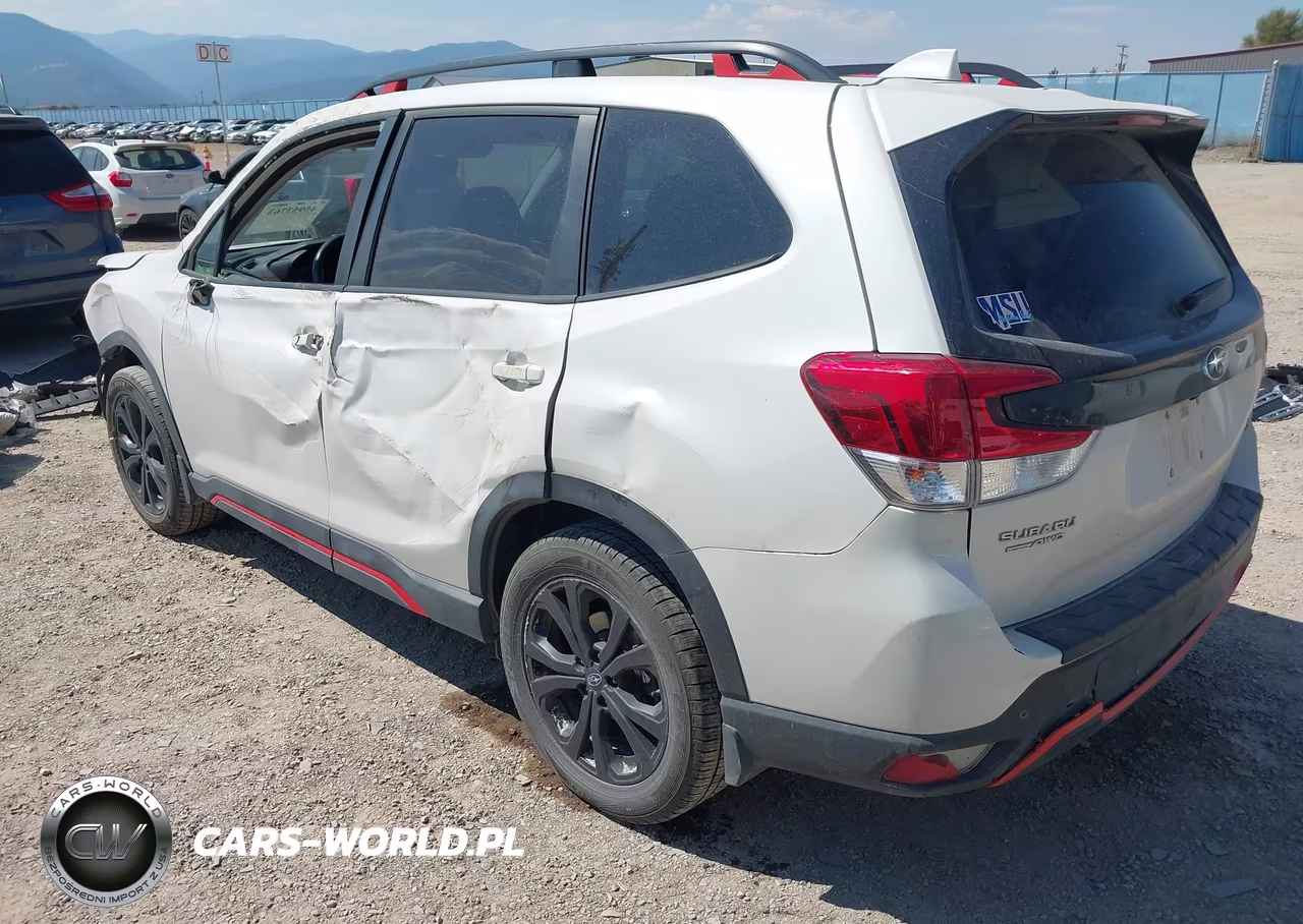 2020 Subaru Forester Sport VIN:JF2SKARC7LH593935 - 3