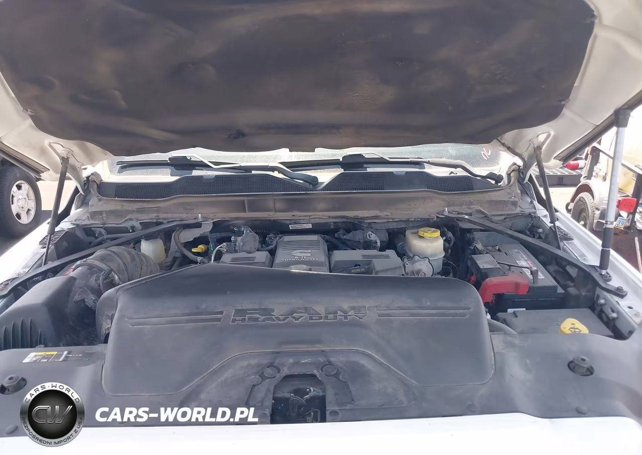 2019 Ram 2500 Laramie 4X4 6'4 Box VIN:3C6UR5NL2KG654978 - 10