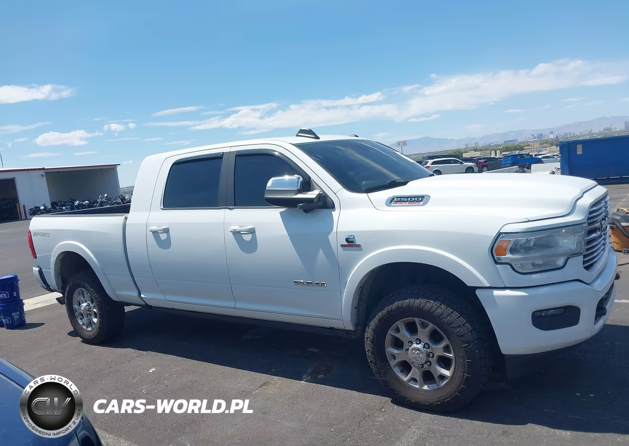 2019 Ram 2500 Laramie 4X4 6'4 Box VIN:3C6UR5NL2KG654978 - 13