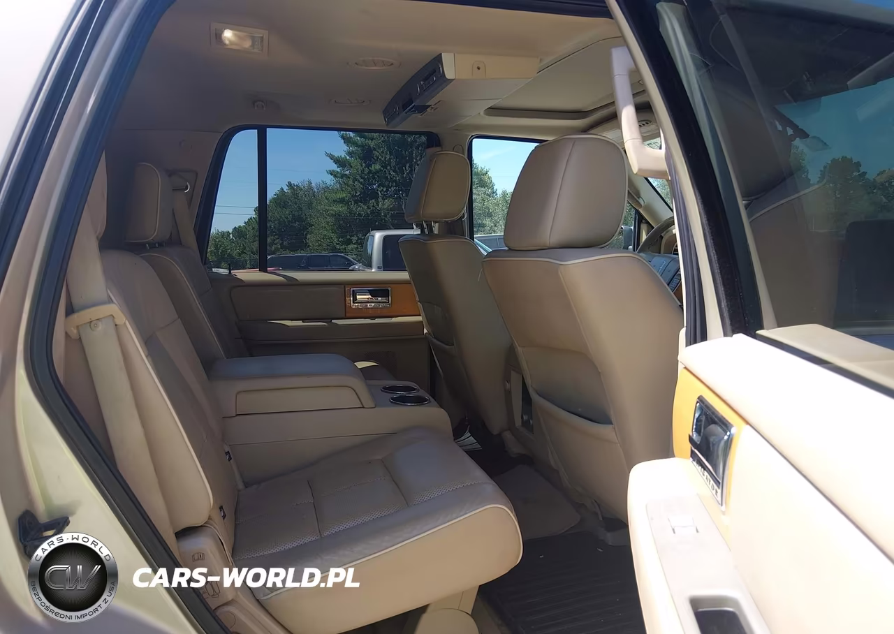 2008 Lincoln Navigator VIN:5LMFU275X8LJ07216 - 8