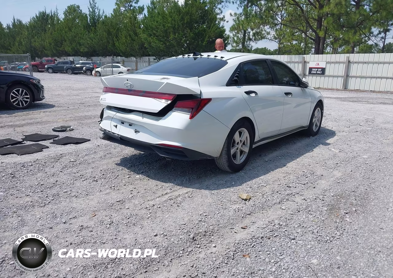 2021 Hyundai Elantra Sel VIN:5NPLM4AG5MH020631 - 4