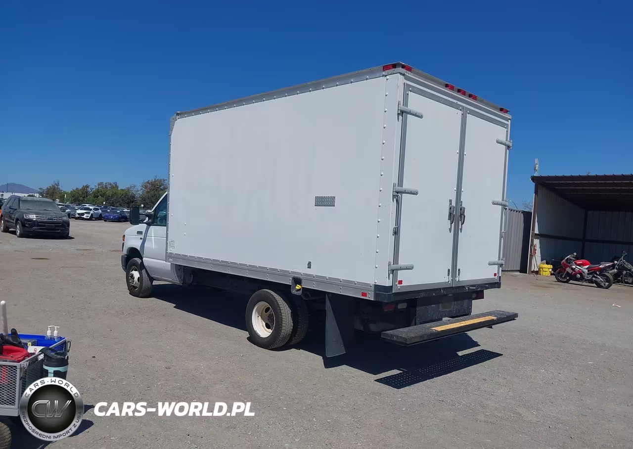 2013 Ford E-450 Cutaway VIN:1FDXE4FL0DDB26460 - 3