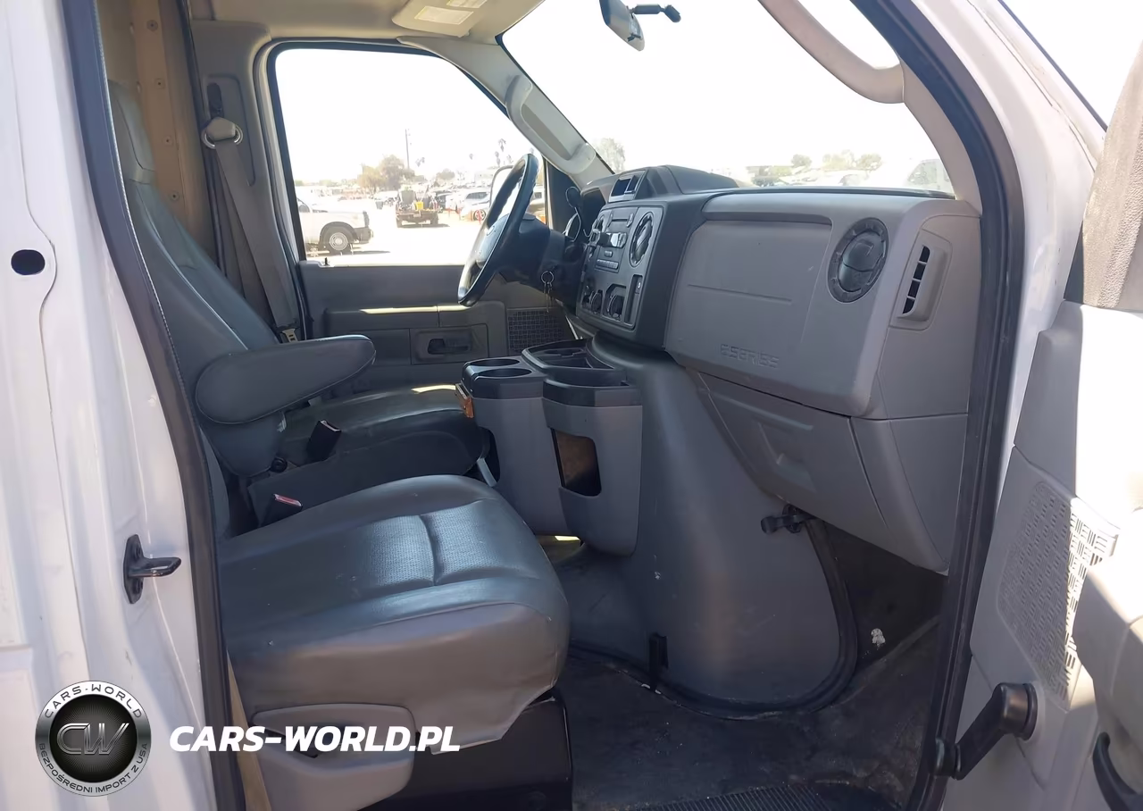 2013 Ford E-450 Cutaway VIN:1FDXE4FL0DDB26460 - 5