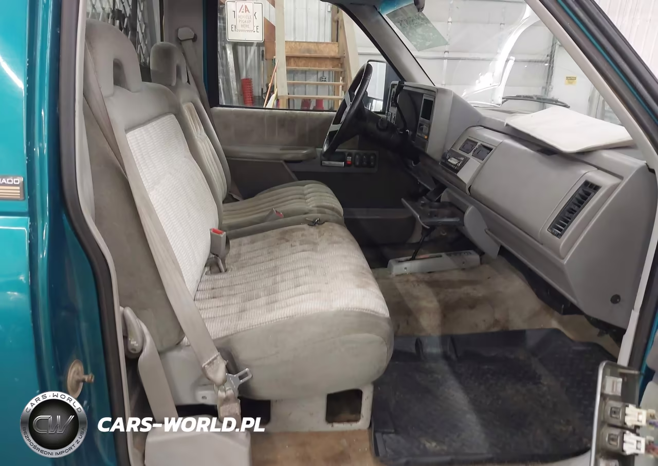 1993 Chevrolet Gmt-400 K2500 VIN:1GCGK24K6PE237380 - 5