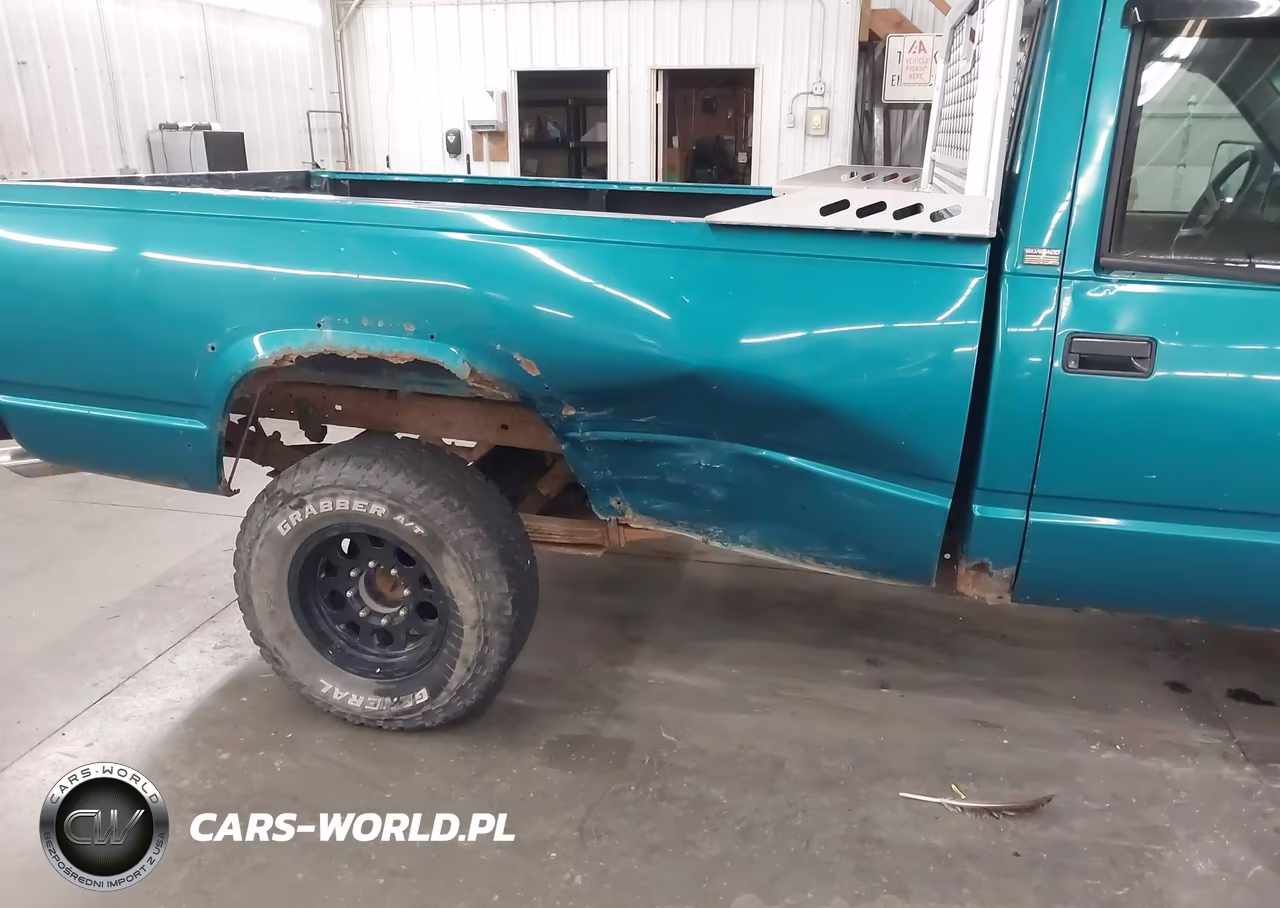 1993 Chevrolet Gmt-400 K2500 VIN:1GCGK24K6PE237380 - 6
