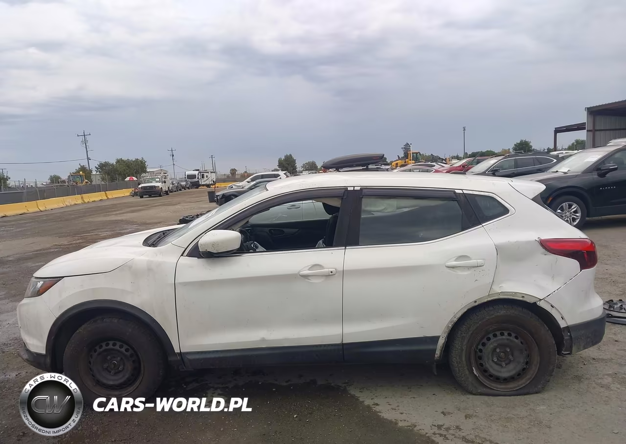 2018 Nissan Rogue Sport S VIN:JN1BJ1CR6JW264010 - 15
