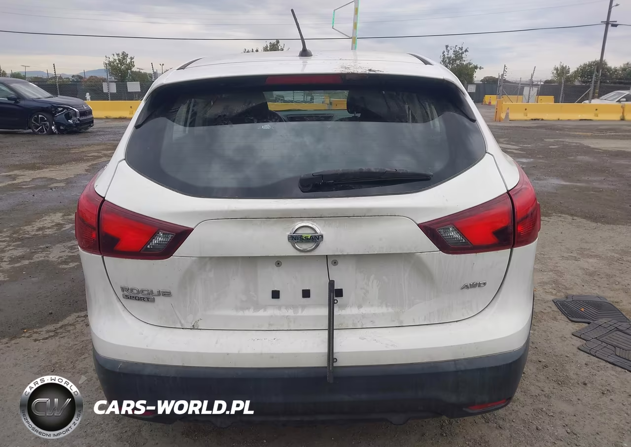 2018 Nissan Rogue Sport S VIN:JN1BJ1CR6JW264010 - 17