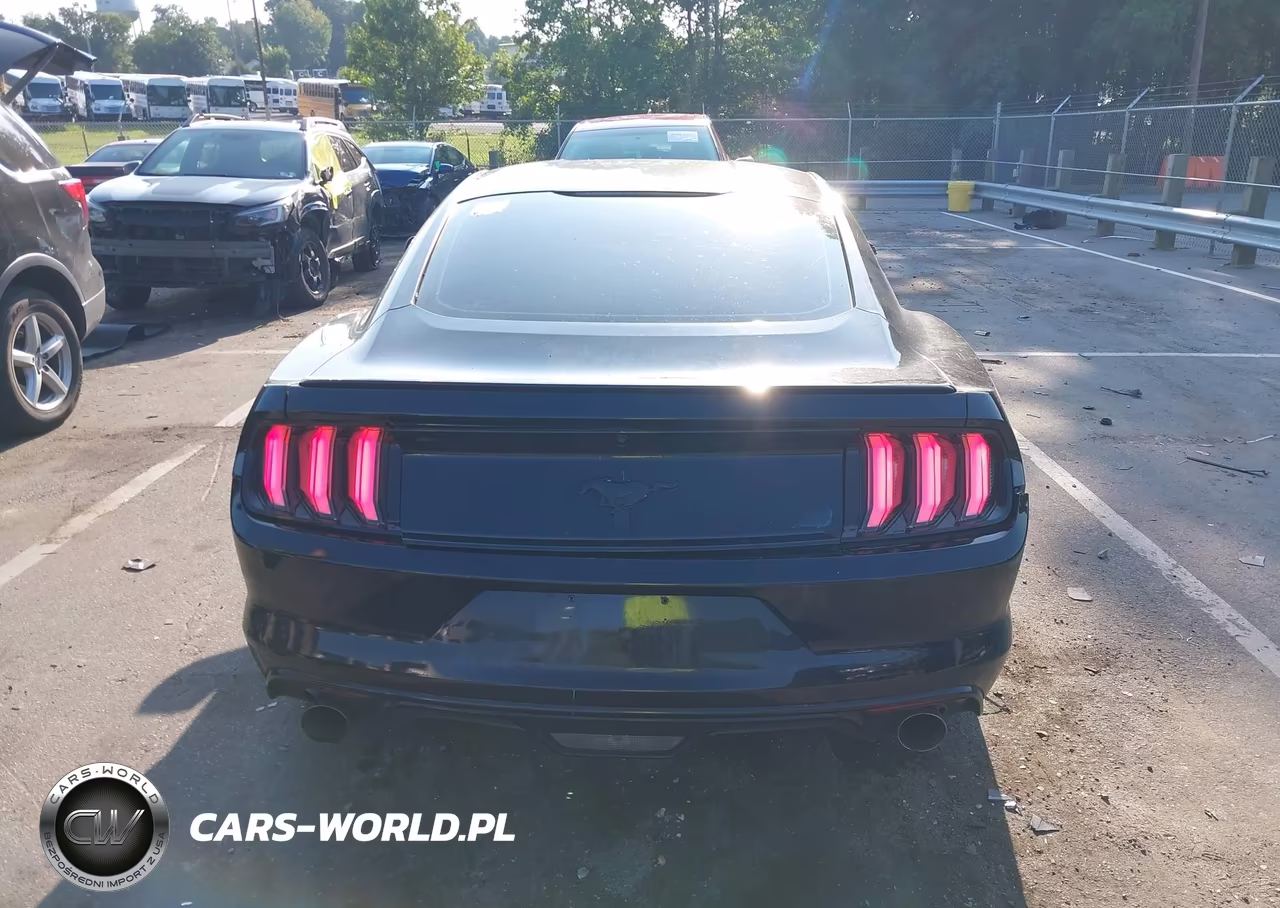 2015 Ford Mustang V6 VIN:1FA6P8AM1F5329698 - 17