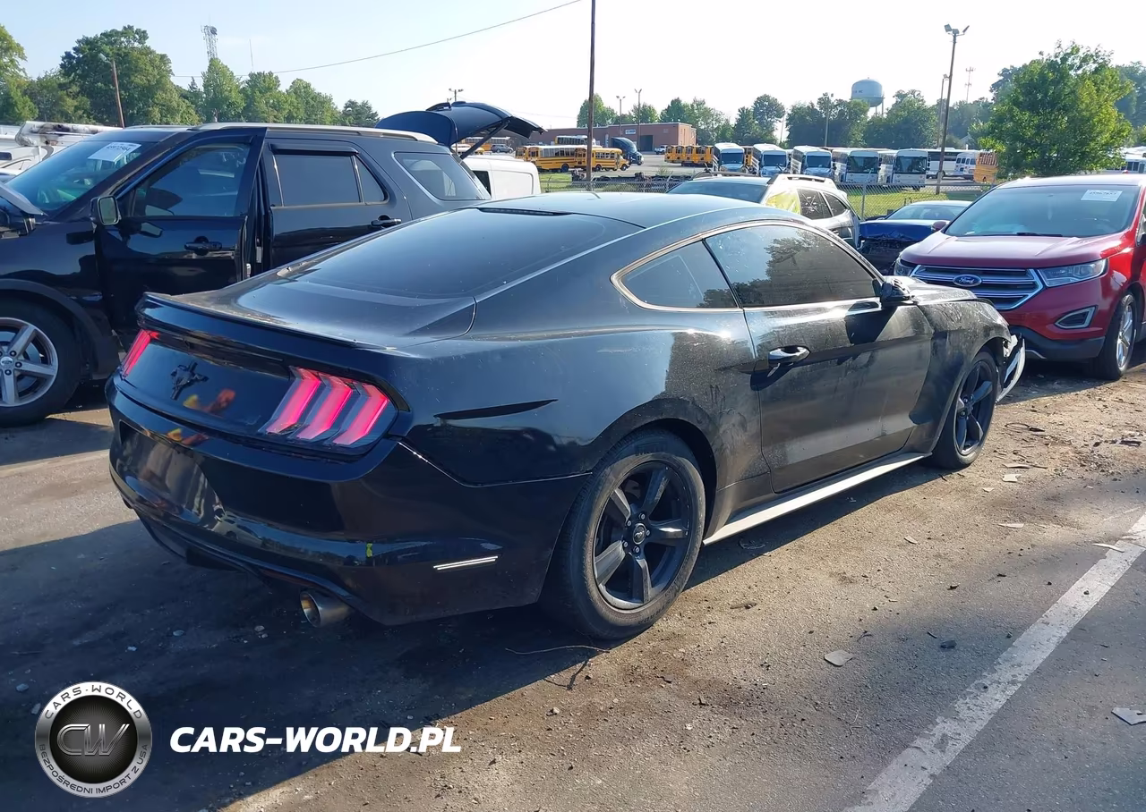 2015 Ford Mustang V6 VIN:1FA6P8AM1F5329698 - 4