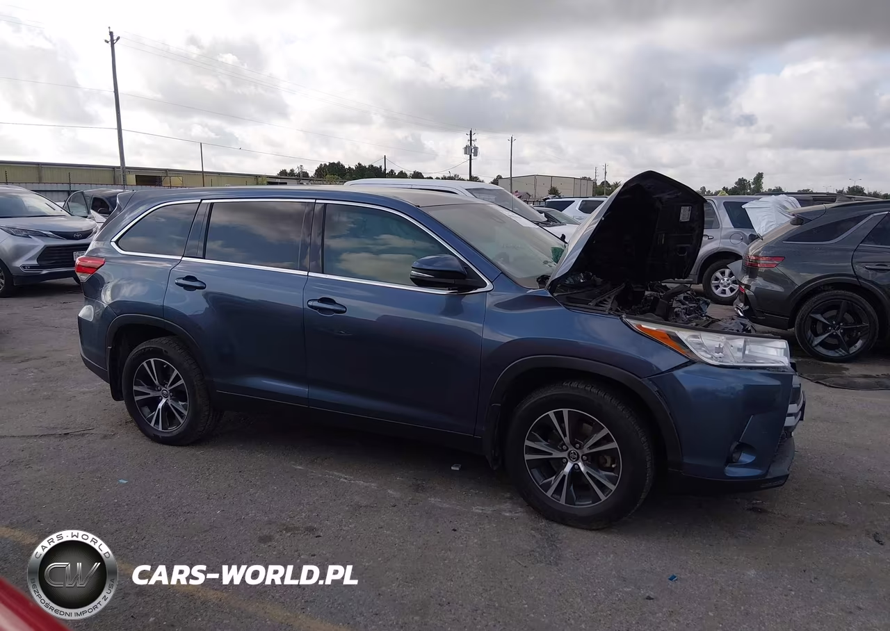 2019 Toyota Highlander Le VIN:5TDZARFH1KS044238 - 13