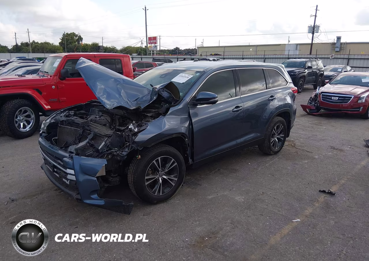 2019 Toyota Highlander Le VIN:5TDZARFH1KS044238 - 2