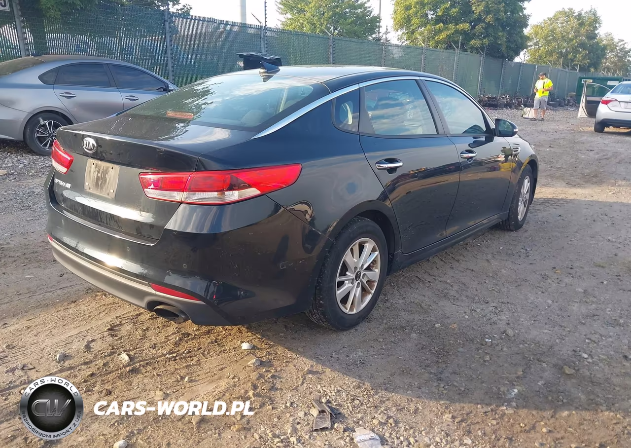 2018 Kia Optima Lx VIN:5XXGT4L3XJG233919 - 4