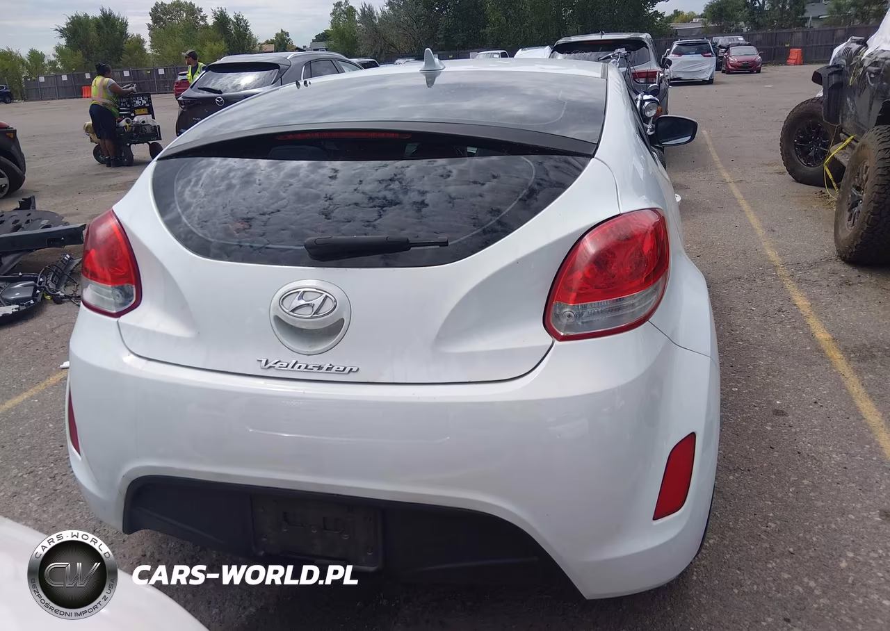 2012 Hyundai Veloster Base W-Gray VIN:KMHTC6AD4CU064172 - 16
