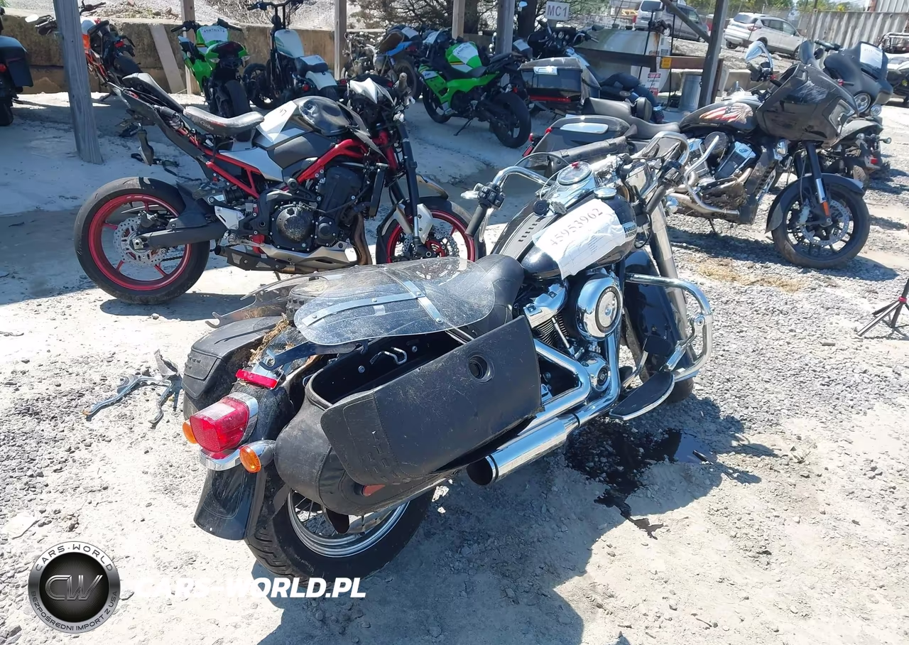 2021 Harley-Davidson Flhc VIN:1HD1YAJ1XMB052061 - 4