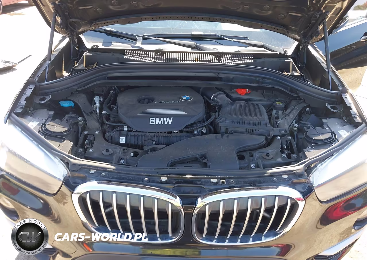 2018 BMW X1 xDrive28I VIN:WBXHT3C3XJ5F89425 - 10