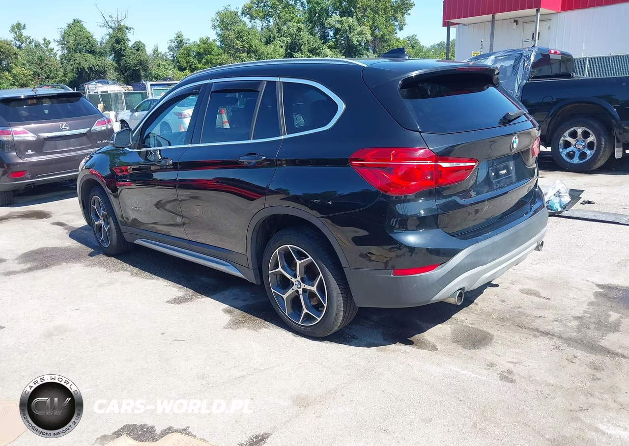 2018 BMW X1 xDrive28I VIN:WBXHT3C3XJ5F89425 - 3