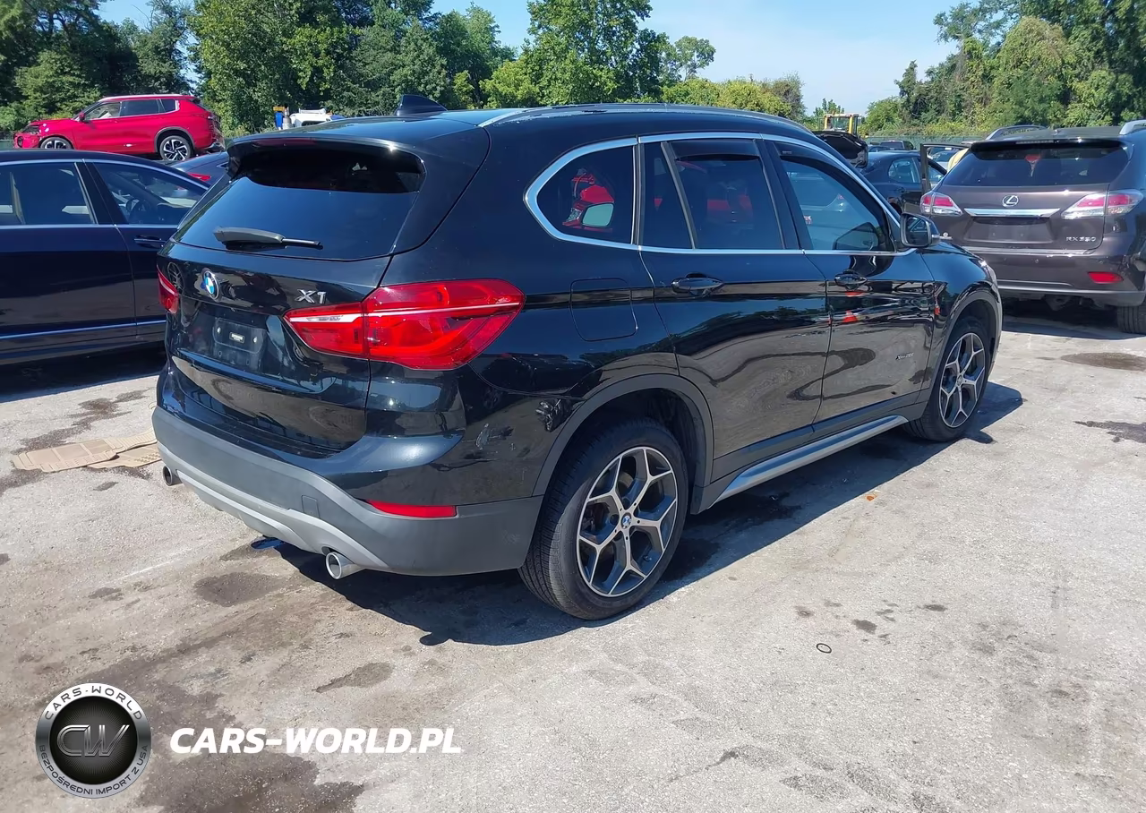 2018 BMW X1 xDrive28I VIN:WBXHT3C3XJ5F89425 - 4