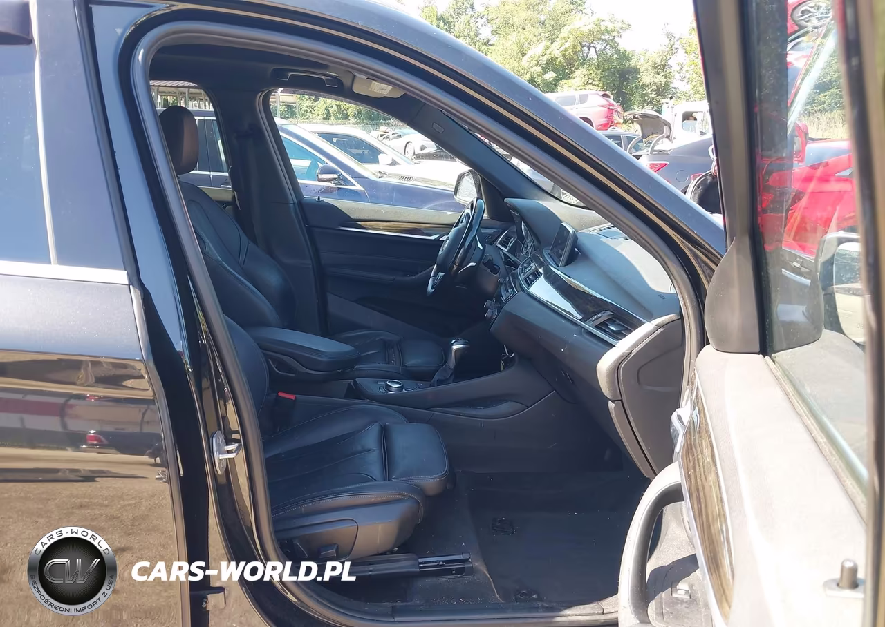 2018 BMW X1 xDrive28I VIN:WBXHT3C3XJ5F89425 - 5