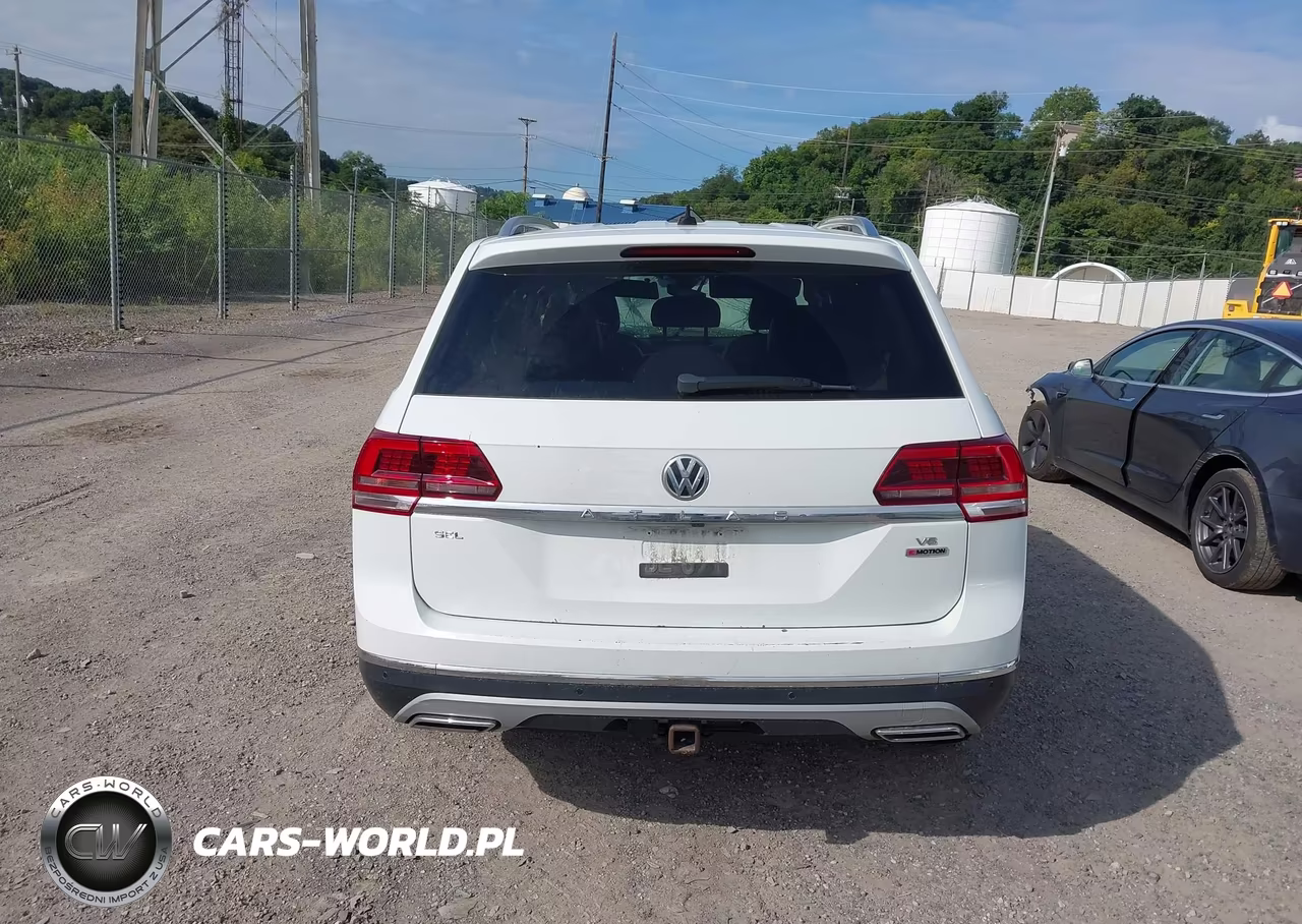 2018 Volkswagen Atlas 3.6L V6 Sel Premium VIN:1V2NR2CA1JC504180 - 16
