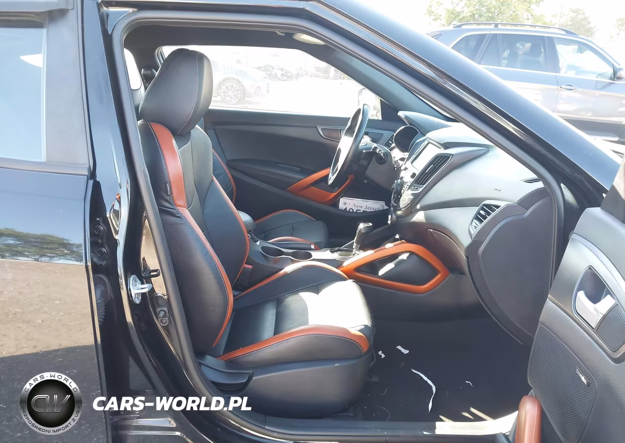2017 Hyundai Veloster Turbo VIN:KMHTC6AEXHU313915 - 5