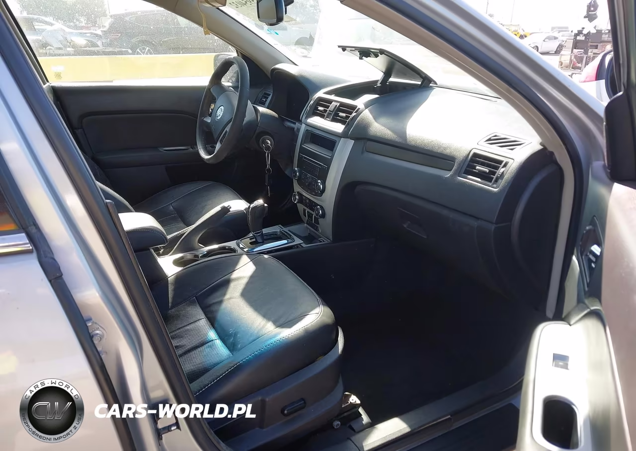 2010 Mercury Milan Premier VIN:3MEHM0JA7AR653987 - 5