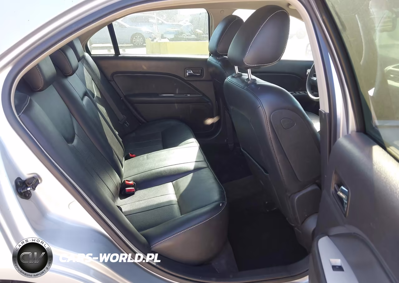 2010 Mercury Milan Premier VIN:3MEHM0JA7AR653987 - 8