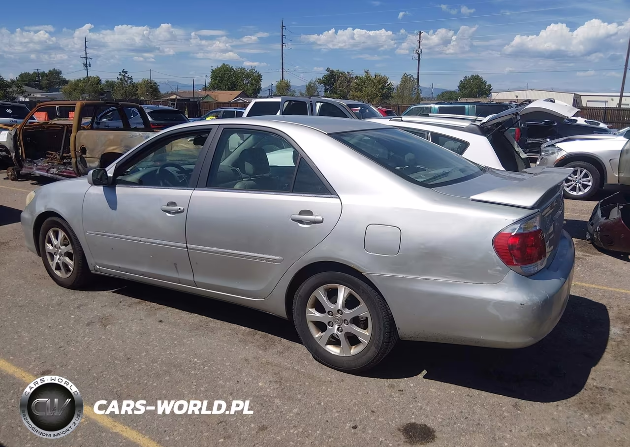 2005 Toyota Camry Xle V6 VIN:4T1BF30K75U108704 - 14