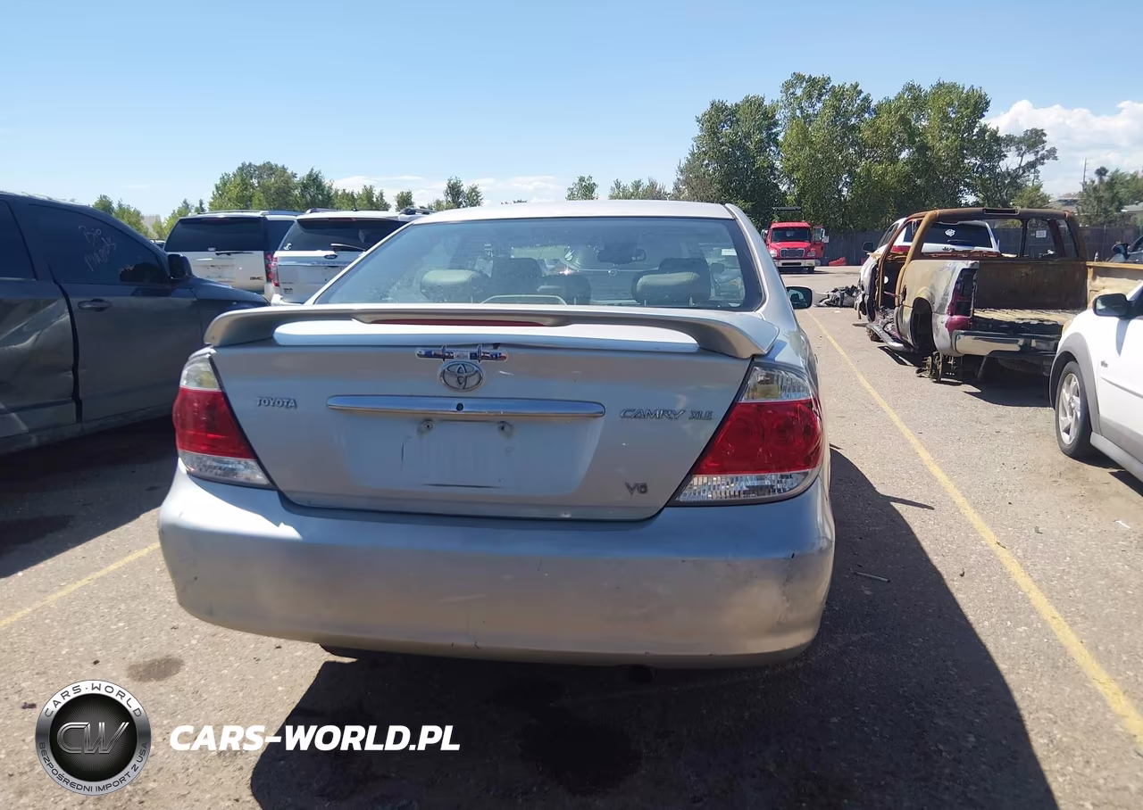 2005 Toyota Camry Xle V6 VIN:4T1BF30K75U108704 - 16