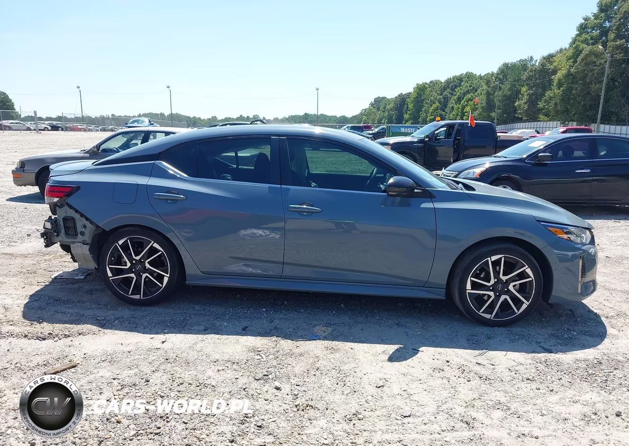 2025 Nissan Sentra Sr VIN:3N1AB8DV2SY241184 - 14