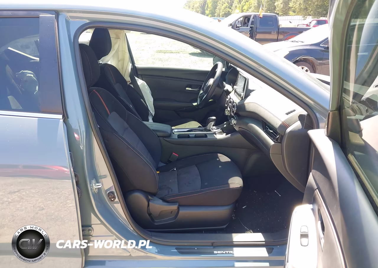 2025 Nissan Sentra Sr VIN:3N1AB8DV2SY241184 - 5