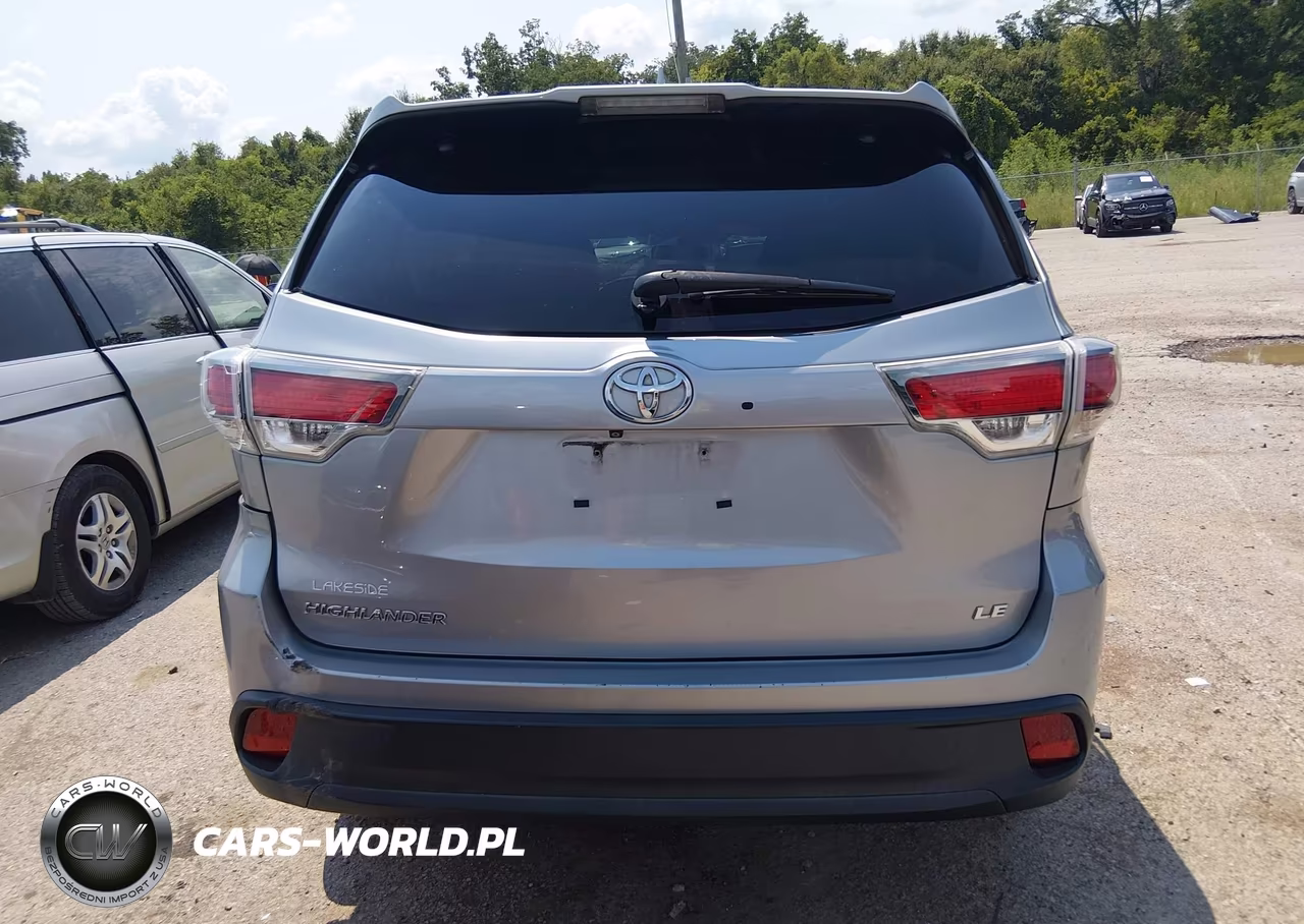 2015 Toyota Highlander Le Plus V6 VIN:5TDZKRFH7FS081376 - 17