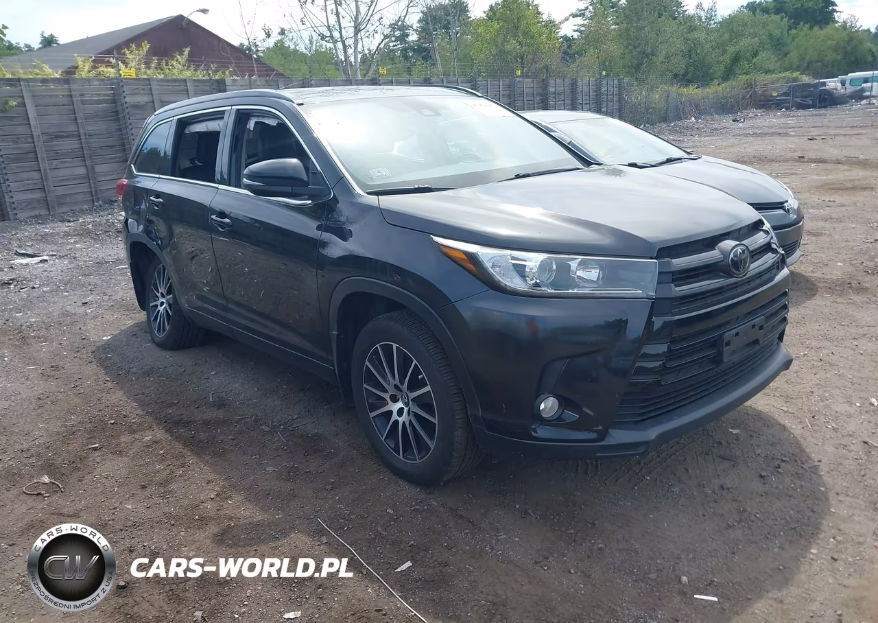 2018 Toyota Highlander Se