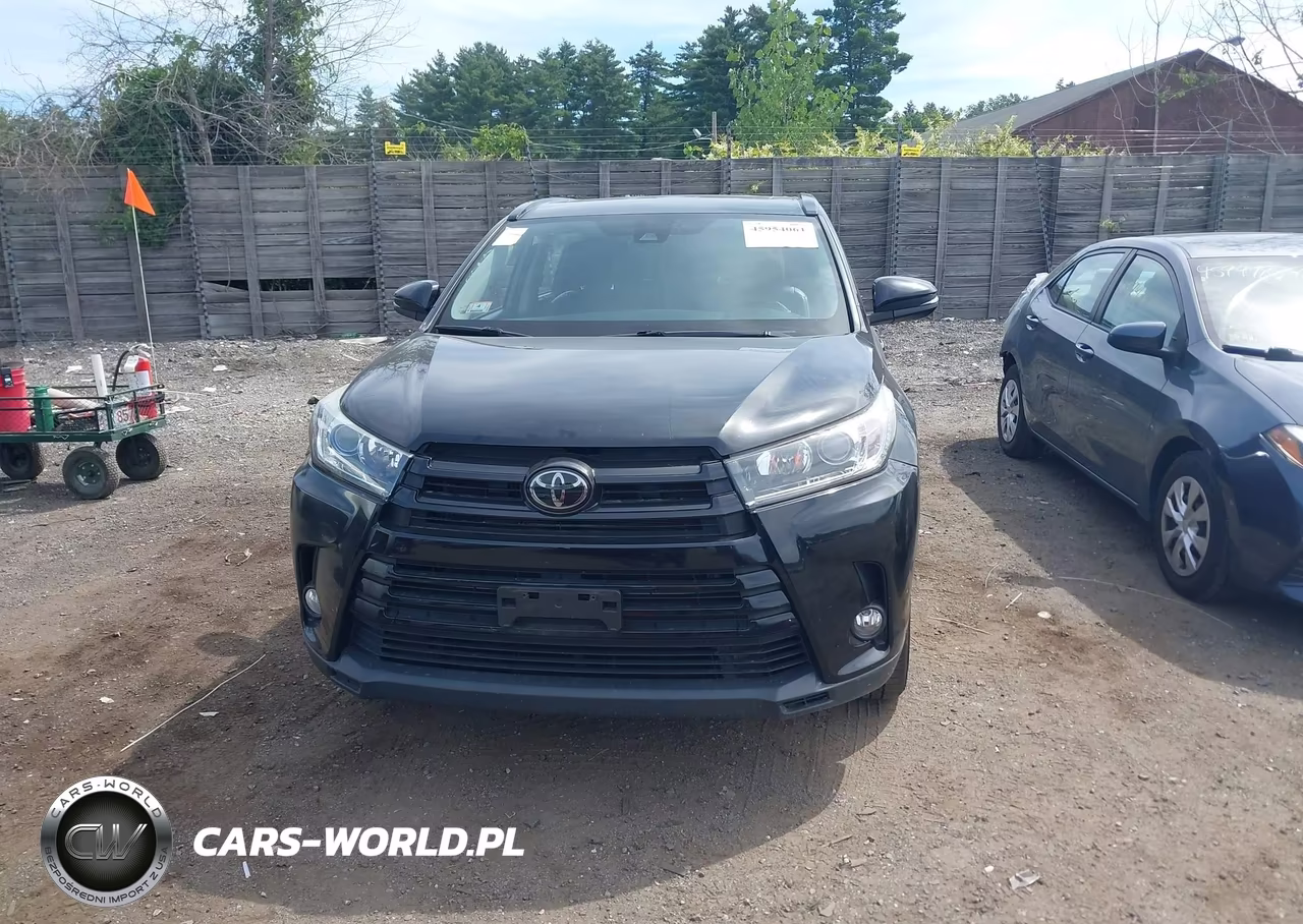 2018 Toyota Highlander Se VIN:5TDJZRFH4JS821211 - 12