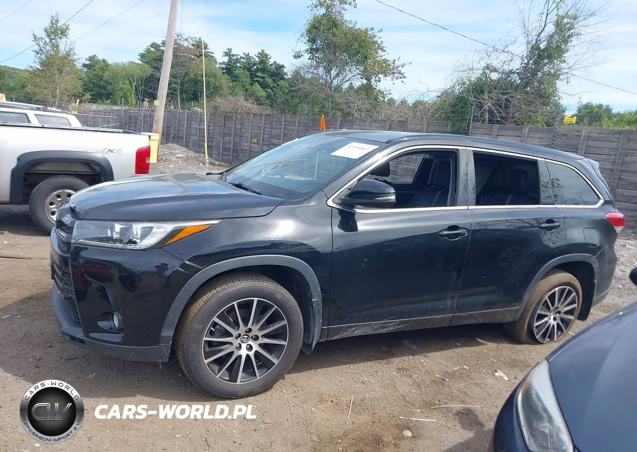 2018 Toyota Highlander Se VIN:5TDJZRFH4JS821211 - 14