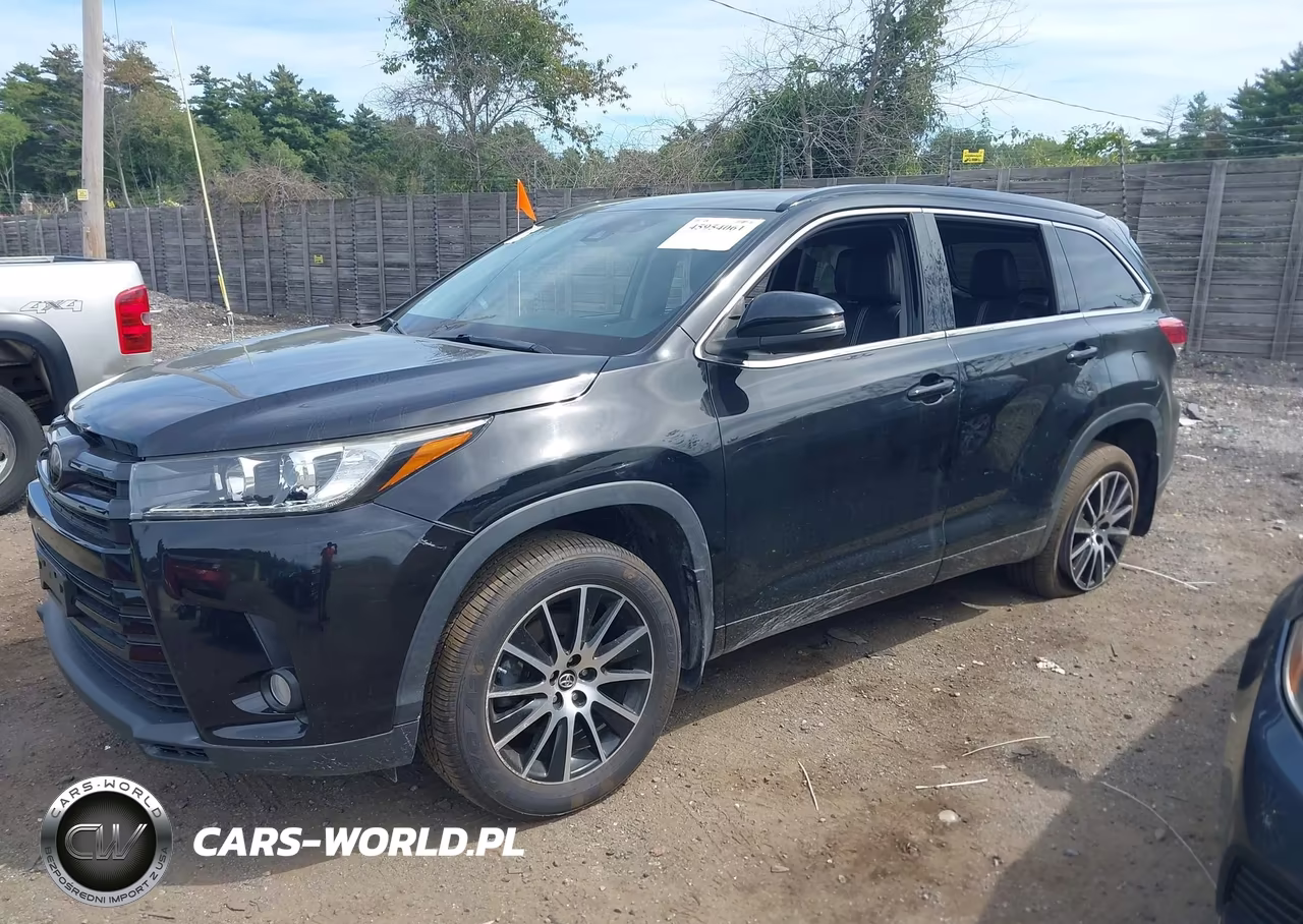 2018 Toyota Highlander Se VIN:5TDJZRFH4JS821211 - 2