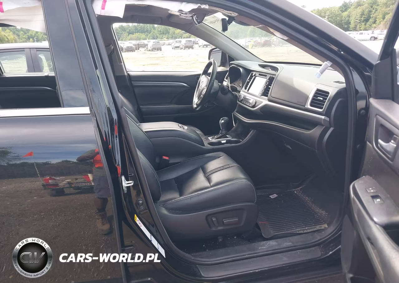 2018 Toyota Highlander Se VIN:5TDJZRFH4JS821211 - 5