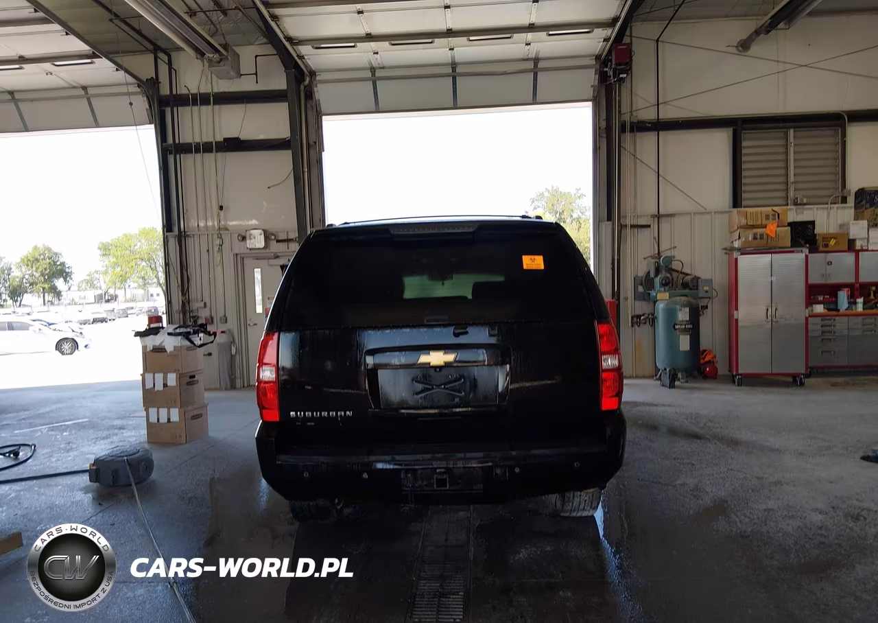 2013 Chevrolet Suburban Lt VIN:1GNSKJE77DR259012 - 15