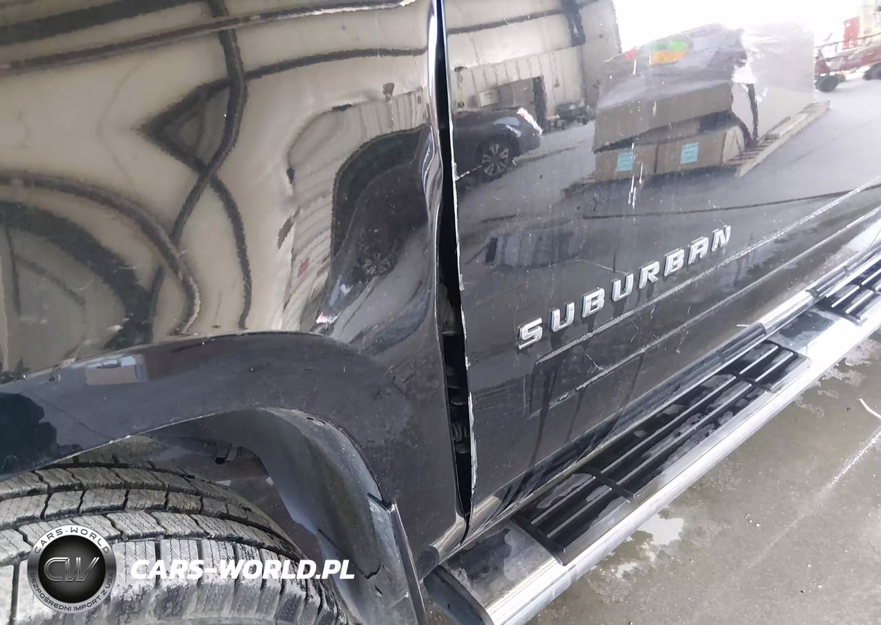 2013 Chevrolet Suburban Lt VIN:1GNSKJE77DR259012 - 16