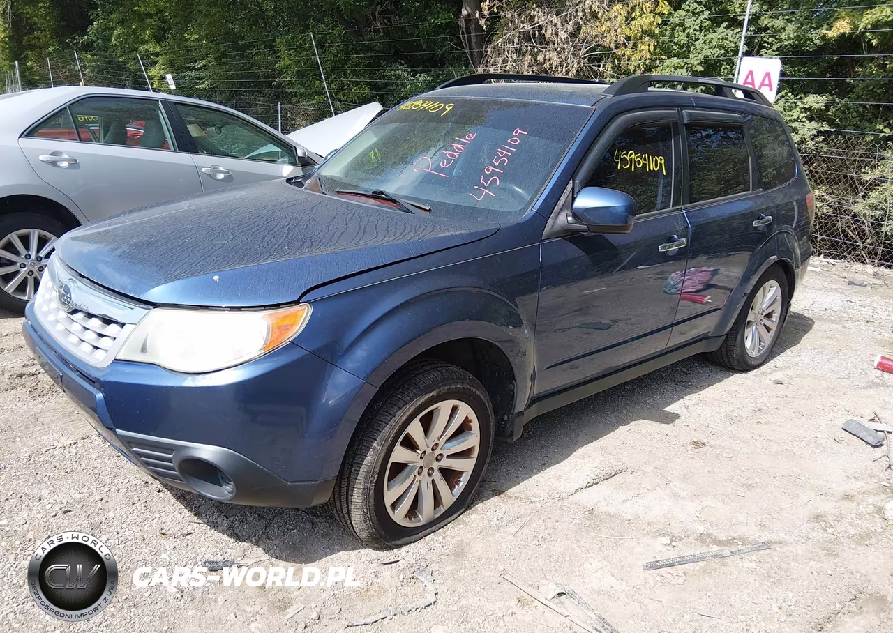 2011 Subaru Forester 2.5X Premium VIN:JF2SHADC0BH727527 - 2
