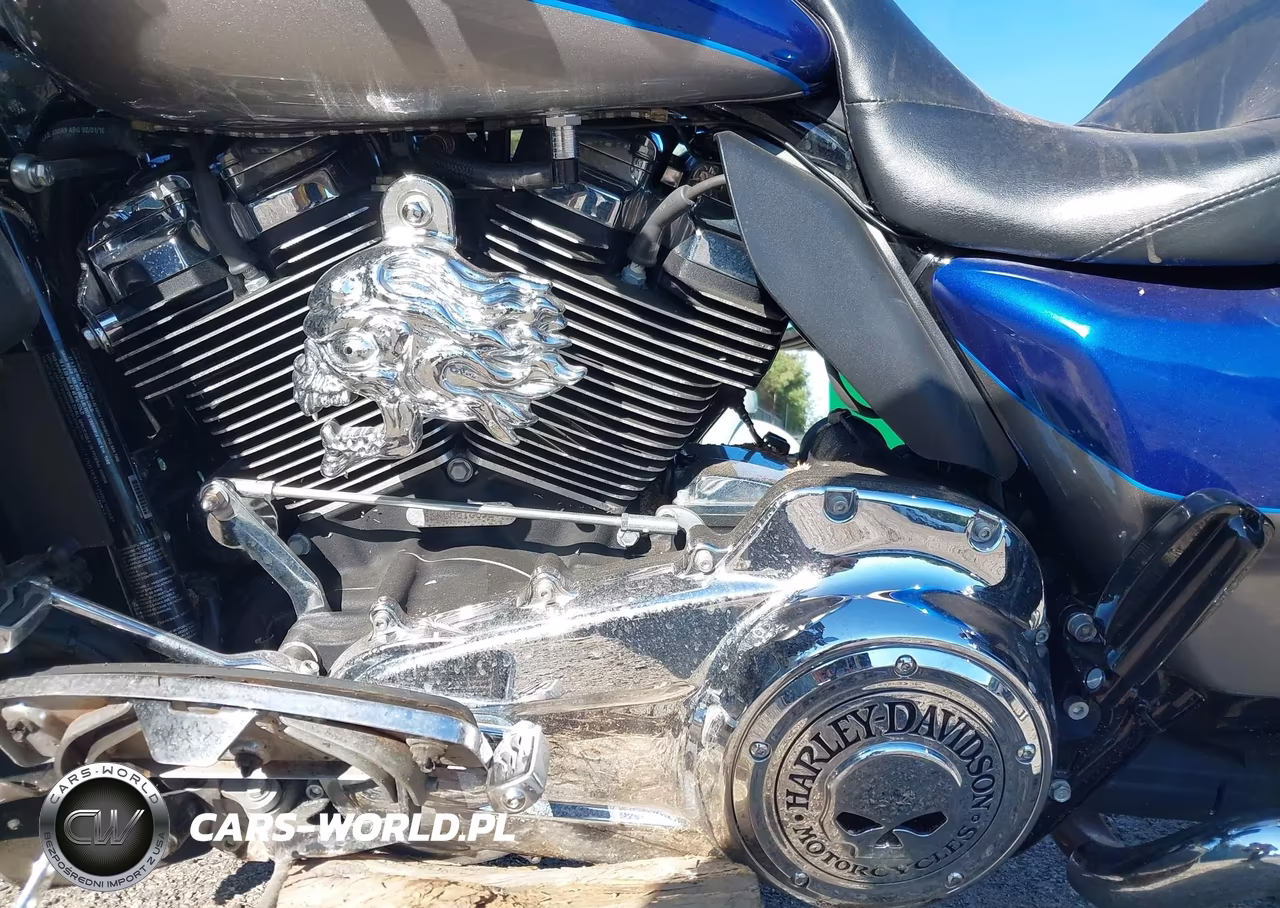 2017 Harley-Davidson Flhtkl Ultra Limited Low VIN:1HD1KKD12HB618092 - 9