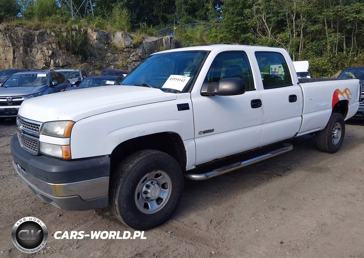 2005 Chevrolet Silverado 3500 Work Truck VIN:1GCHK33U55F937525 - 2