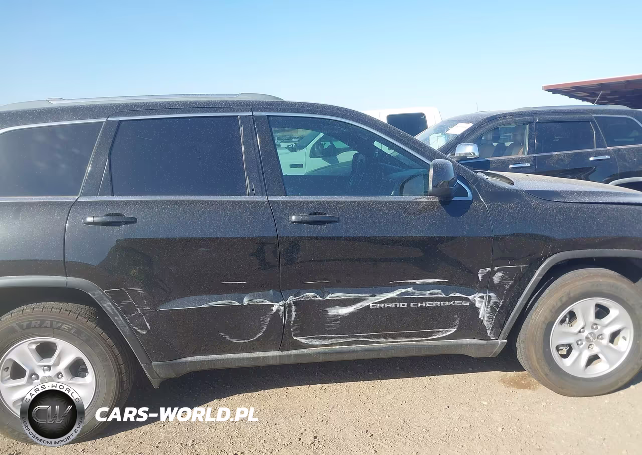 2014 Jeep Grand Cherokee Laredo VIN:1C4RJEAG7EC114080 - 13
