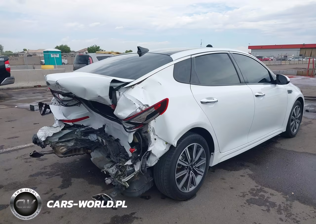 2020 Kia Optima Ex Premium VIN:5XXGU4L12LG422918 - 4