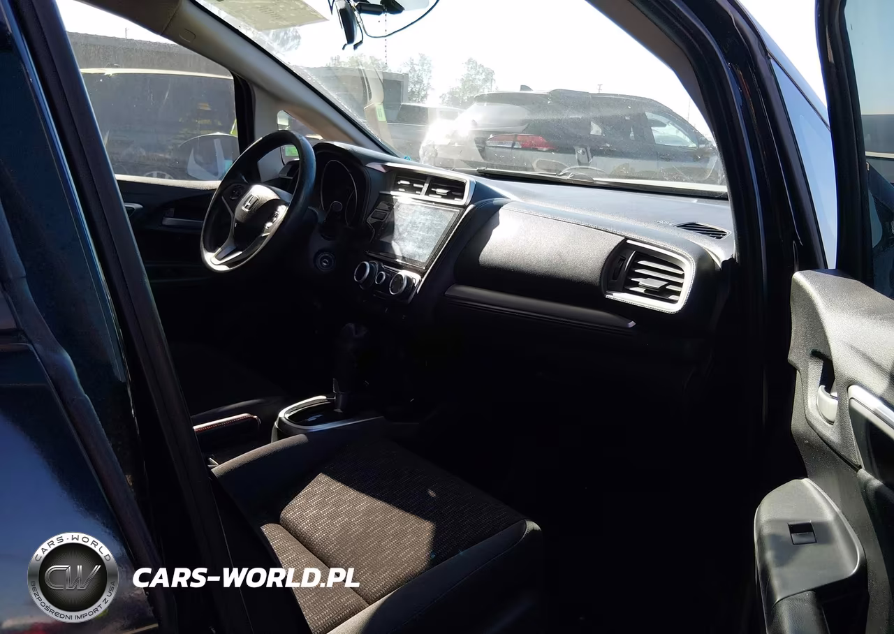 2015 Honda Fit Lx VIN:3HGGK5H57FM715385 - 5
