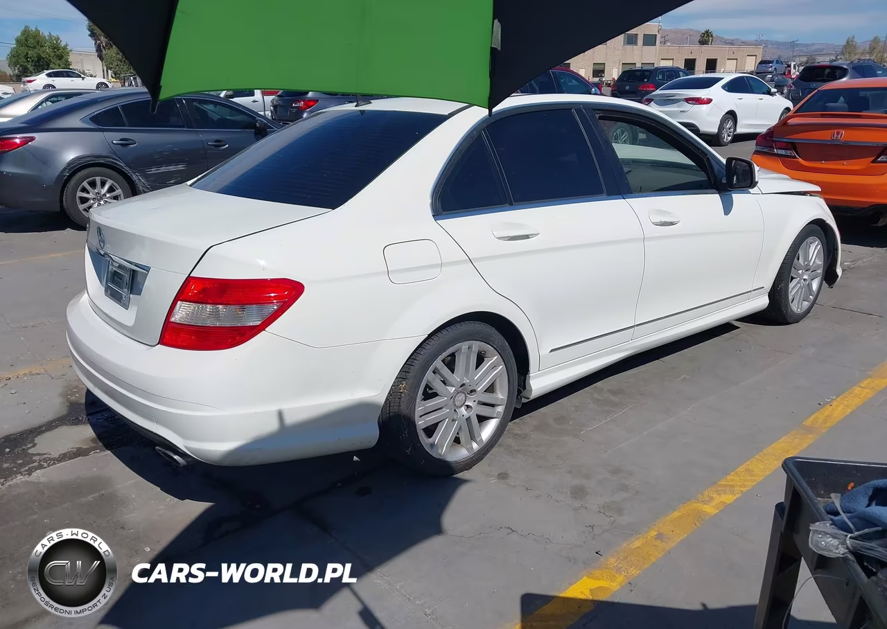 2009 Mercedes-Benz C 300 Sport VIN:WDDGF54X79F218325 - 4